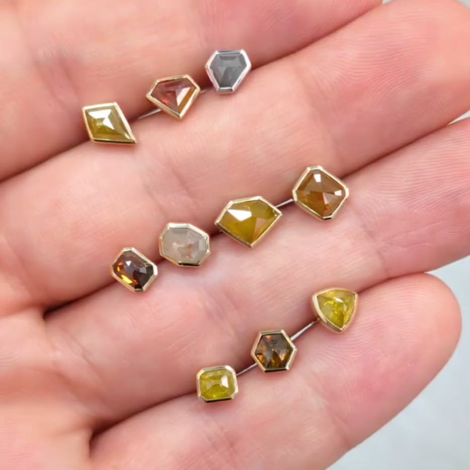 One and Only Sanctum Verus Earring - Brown Diamond
