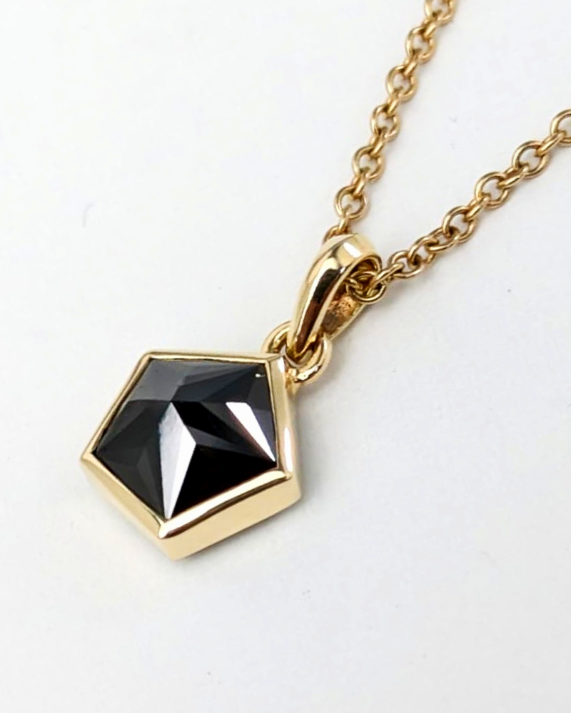 One and Only Sanctum Noir Root Pendant