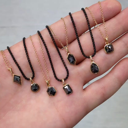Sanctum Vita Pendant - Black Diamond